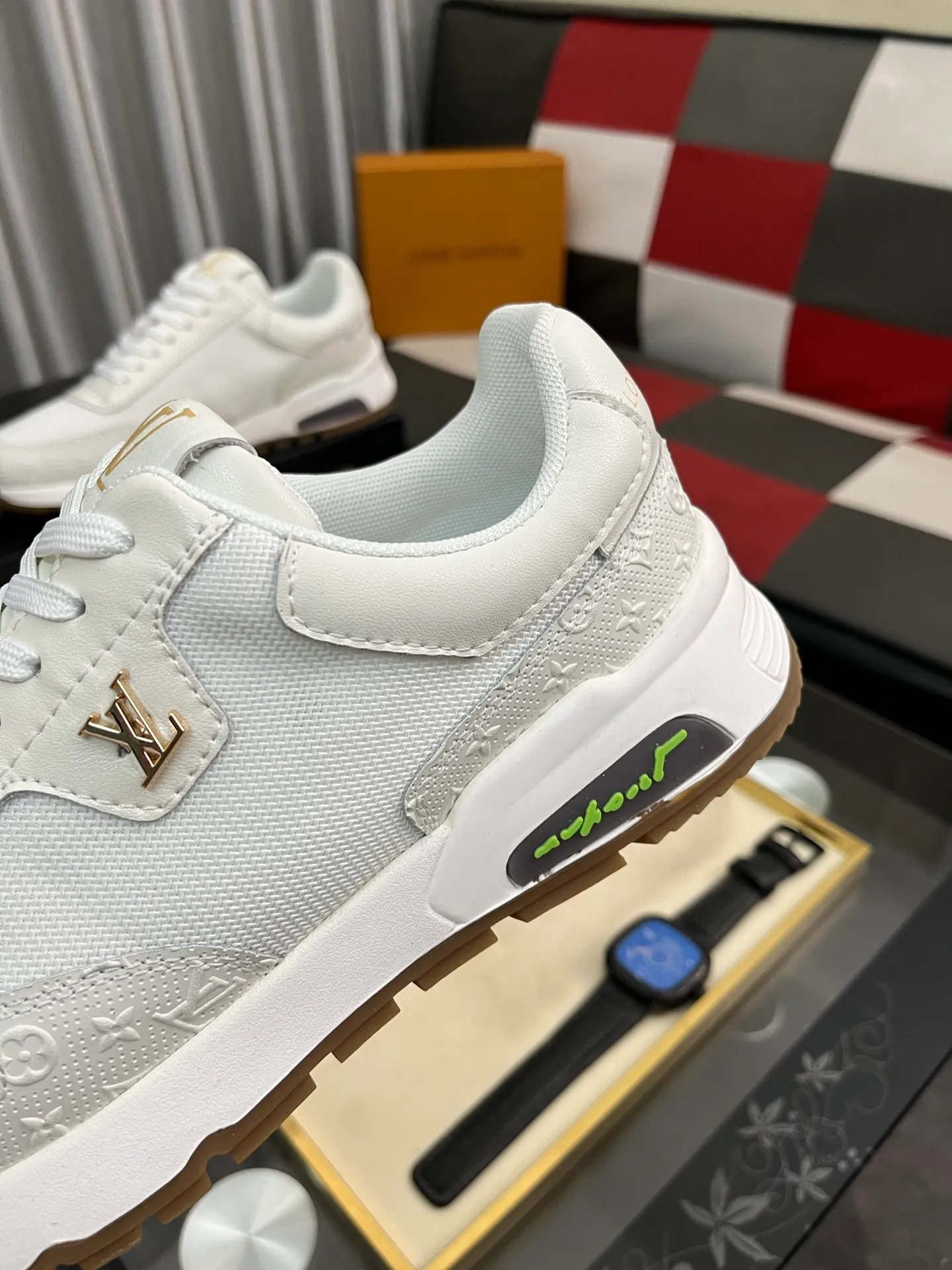 Men's shoes 💰458⌚️⌚️[Louis Vuitton LV] Dad shoes are popular casual sports shoes with outsole, breathable and comfortable, easy to walk, trendy men's versatile fly woven epoxy with ➕leather lining➕Gucci's popular original outsole, sports and running style, super comfortable. Size 38-442️⃣Colors available